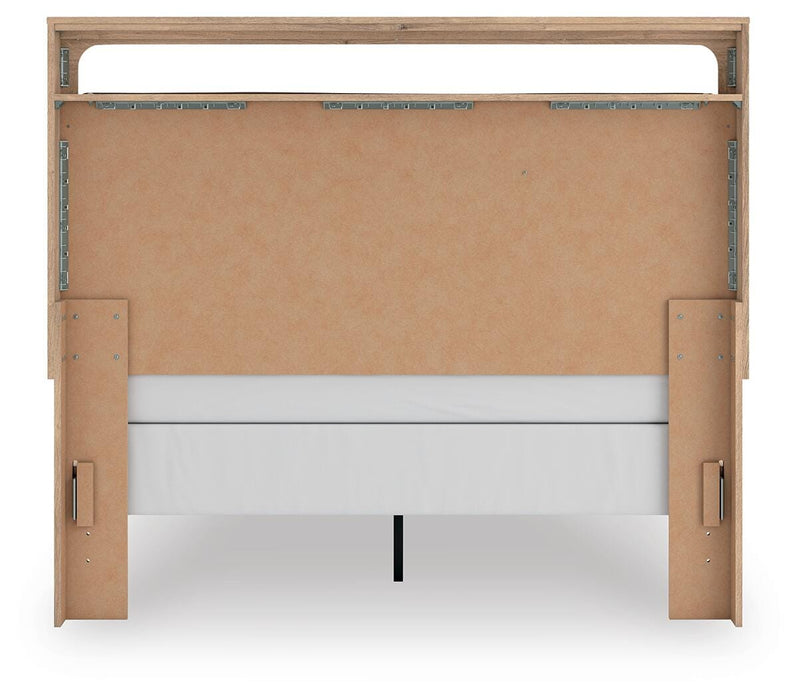 Kinlanni Upholstered Bed