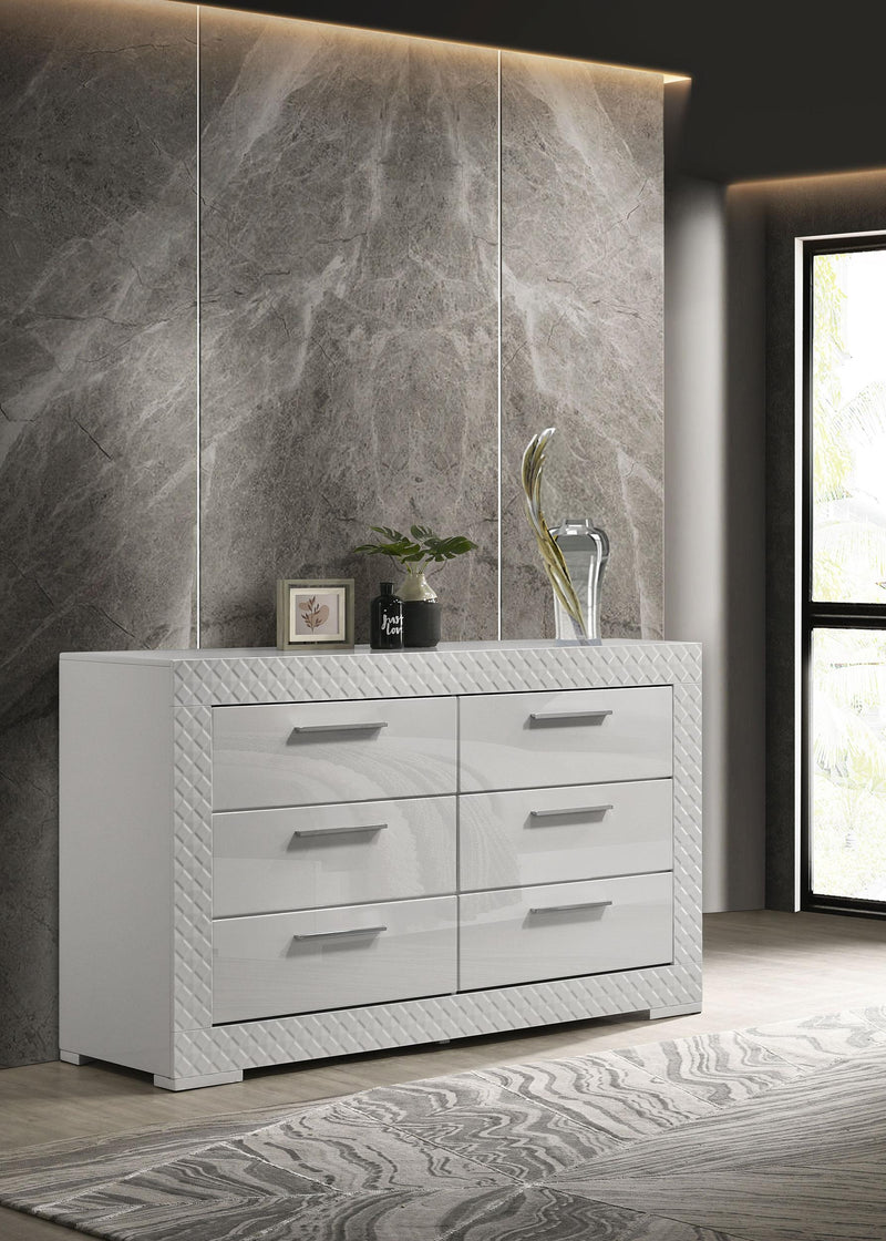 Ives Dresser