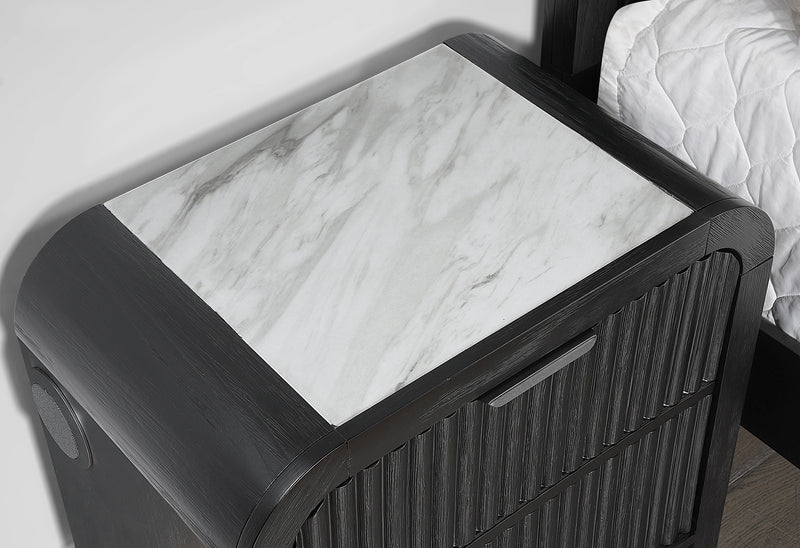 Beckett Wht/Blk Bed Group